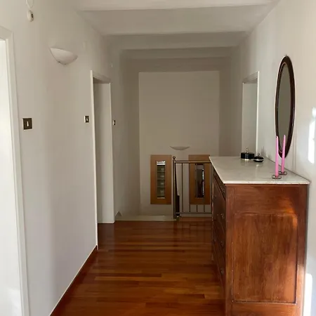 Adele チッタ・サンタンジェロ