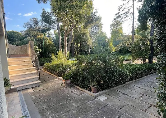 Adele Sant'angelo Villa *